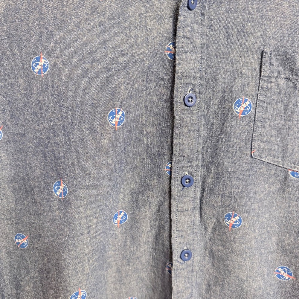 Fifth Sun Mens Blue NASA Logo Print Short Sleeve Button Down Shirt Size M - Picture 7 of 7
